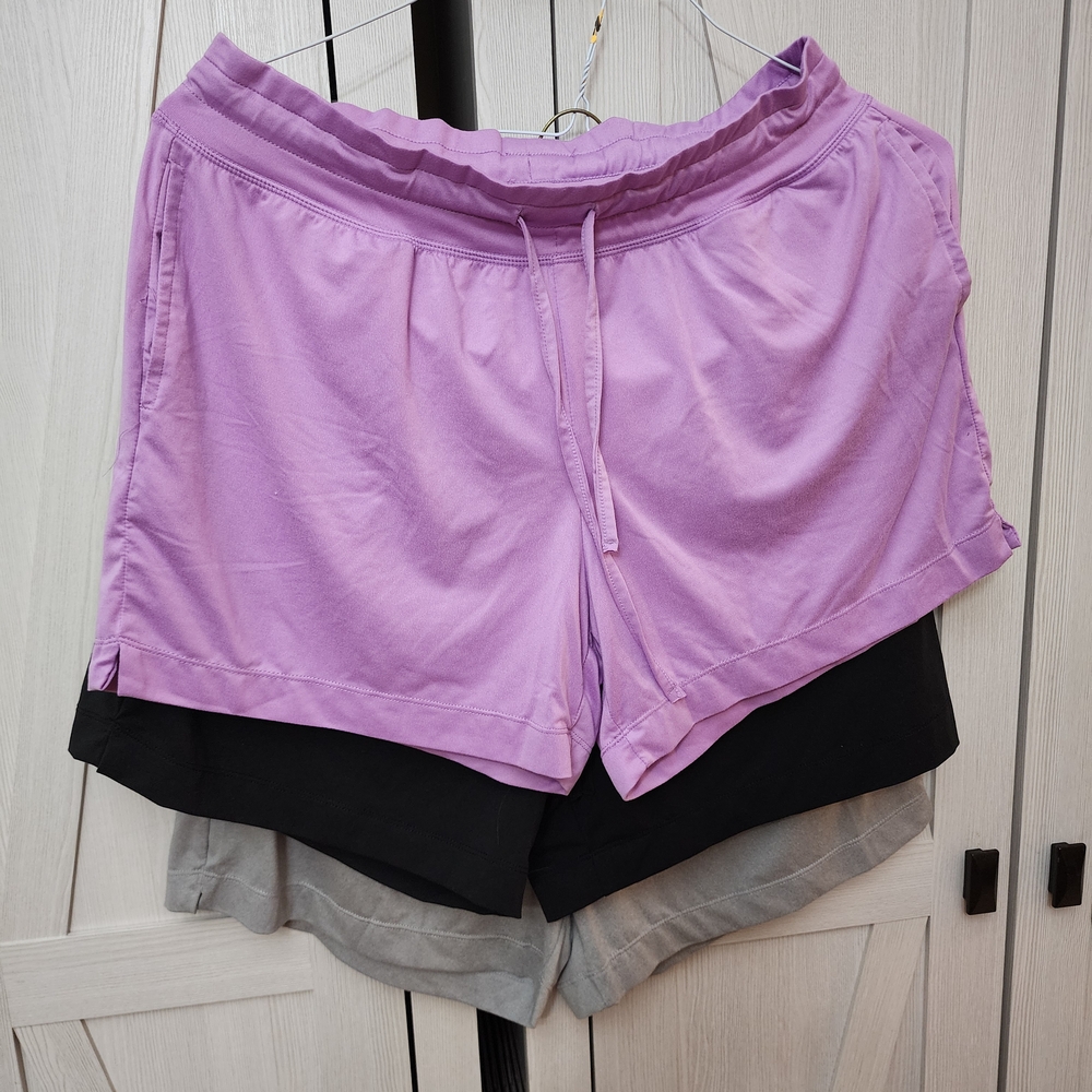 32 Degrees Size Medium Women's Shorts